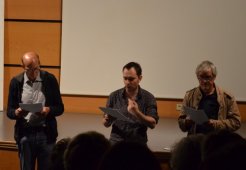 Lecture d'Olivier Salon, Frédéric Forte et Jacques Jouet, auteurs oulipiens. Lecture d'Olivier Salon, Frédéric Forte et Jacques Jouet, auteurs oulipiens.