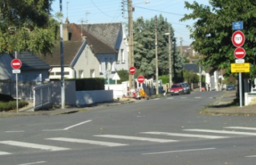 Rue Diderot, à Bourges : l'encyclopédie de l'absurde